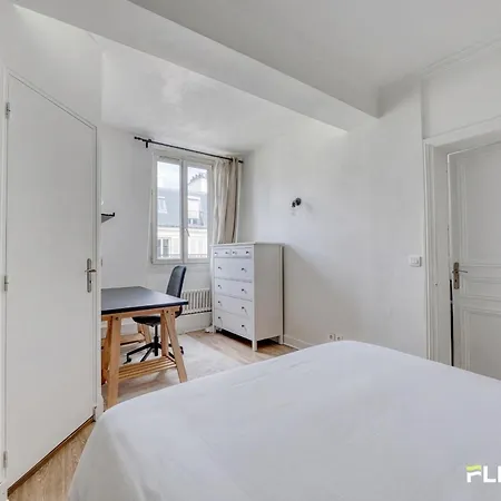 Appartamento Charming Bright T2 In 17è Lively Vibrant Area Parigi
